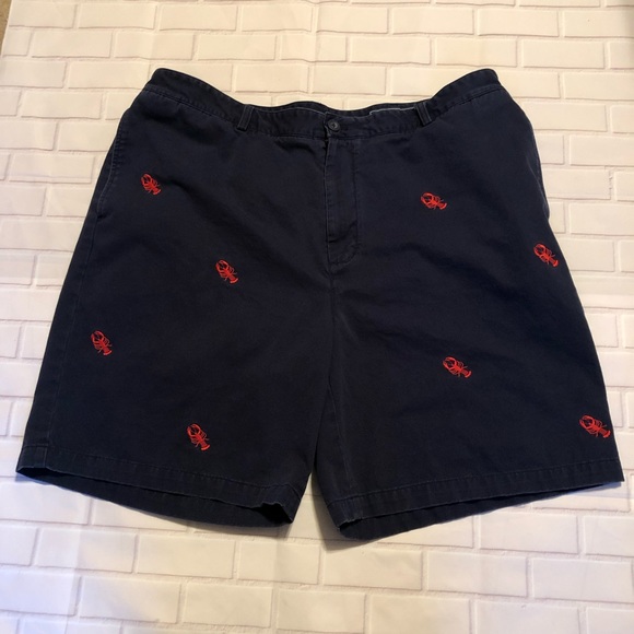 Vineyard Vines Other - Vineyard Vines Lobster Shorts Sz 42